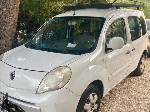 Renault Kangoo 105 ch privilege 5 places 2010 occasion Sausset-les-Pins 13960