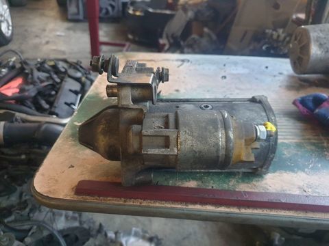 Pi&egrave;ces et &eacute;quipements Voiture Pi&egrave;ces et &eacute;quipements Voiture  occasion Maisons-Alfort 94700