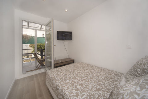   Appartement agr�able r�cent avec terrasse priv�e sur jardin Appartement - 1 pi�ce(s) - 14 m�