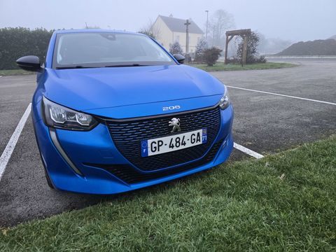 Peugeot 208 Electrique 50 kWh 136ch Style 2023 occasion Oslon 71380