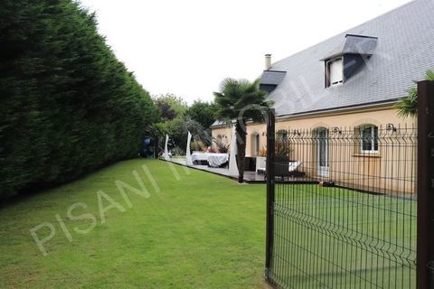   MAGNIFIQUE MAISON RECENTE Maison - 7 pi�ce(s) - 307 m�