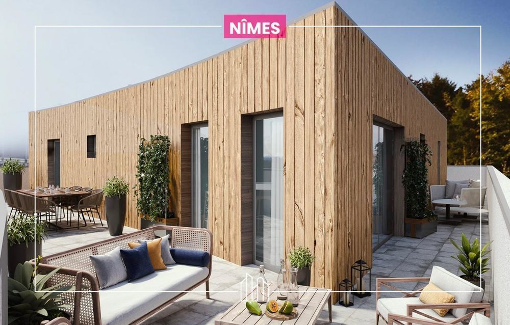   Nimes (30900)