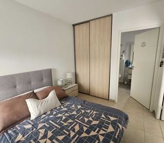  Appartement � vendre 4 pi�ces 77 m� La valentine