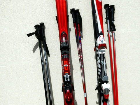 Ski paraboliques ATOMIC 168 60 La Brée-les-Bains (17840)