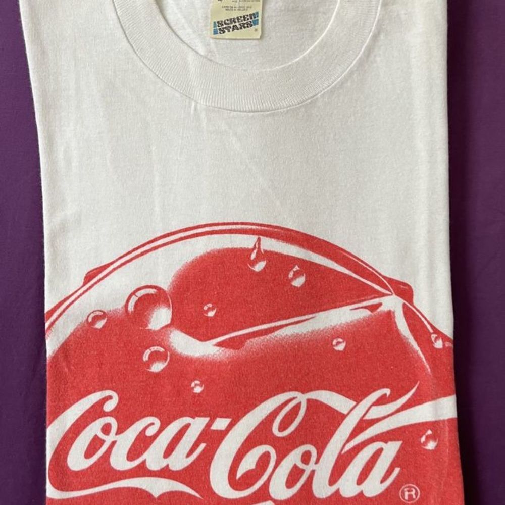 Tee-shirt publicitaire COCA COLA, ann&eacute;es 1980 Vêtements