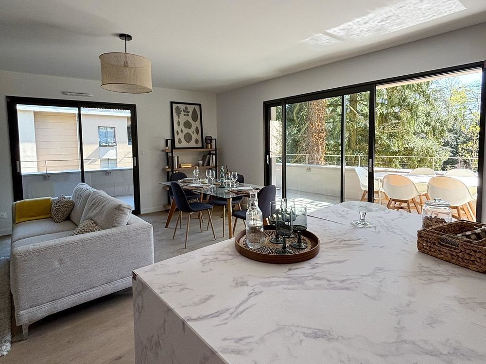 Appartements neufs   �cully (69130)