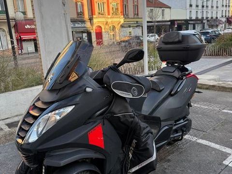 Scooter PEUGEOT 2017 occasion Puteaux 92800