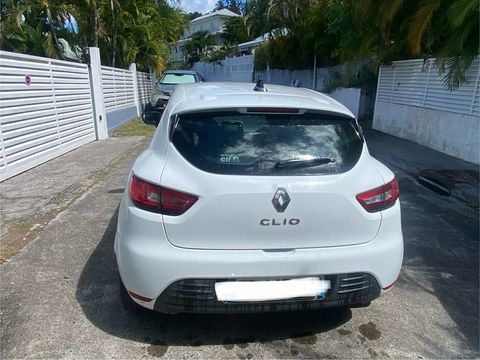 Renault Clio IV Clio TCe 90 E6C Zen 2018 occasion Les Trois-&Icirc;lets 97229