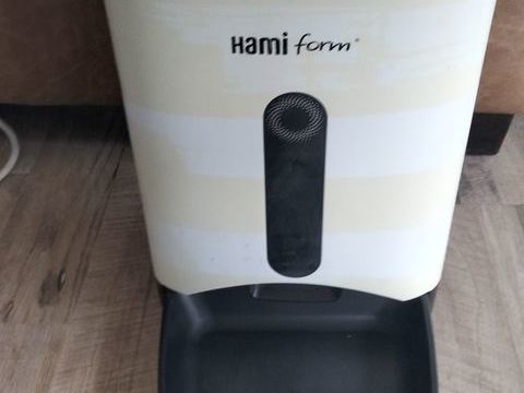 Distributeur de croquettes à programmation digitale. 40 13760 Saint-cannat