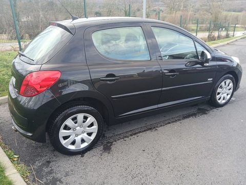 Peugeot 207 1.4 VTi 16V 95ch Navteq 2009 occasion Flottemanville-Hague 50690