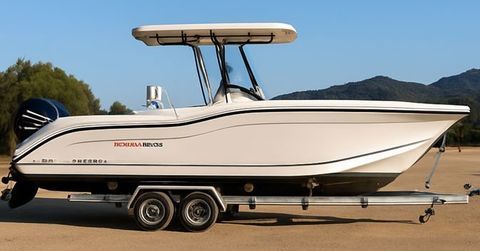 Bateaux &agrave; moteur Vedette - Yacht - Offshore 2025 occasion Saint-Tropez 83990