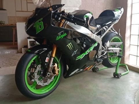 Moto KAWASAKI 2005 occasion Chevanceaux 17210