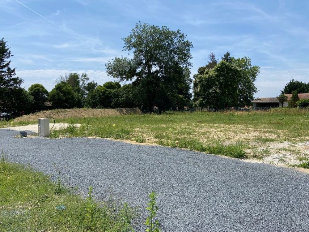 Maisons neuves   Sadirac (33670)