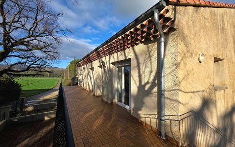   MAISON DE 6 PI�CES A VEC D�PENDANCES Villa - 6 pi�ce(s) - 130 m�