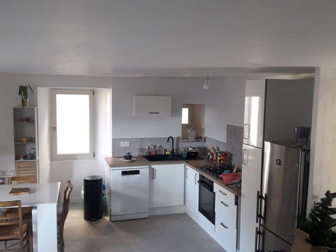   Maison Antraigues-sur-Volane
Centre village Maison - 3 pi�ce(s) - 68 m�