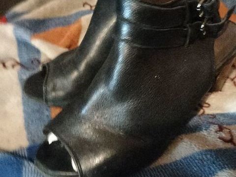 Sandales cuir bocage innovation pointure 37 tr�s bon �tat  18 Cachan (94)