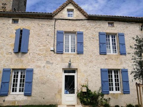   Maison en Pierre d'une surface de 220 m� Maison - 6 pi�ce(s) - 220 m�