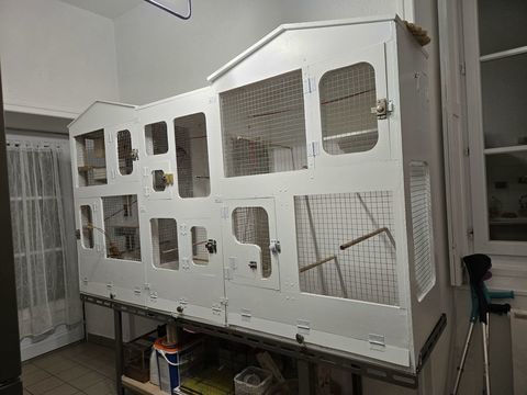 Grande voli&egrave;re 240 85170 Beaufou