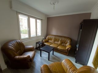  Appartement � louer 5 pi�ces 84 m�