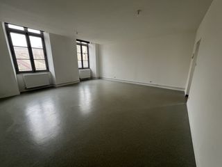  Appartement � louer 4 pi�ces 105 m�