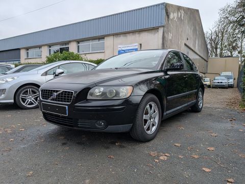 Volvo S40 1.6L - 100 Kinetic 2006 occasion Ch&acirc;teauroux 36000