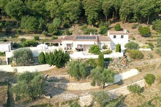  Villa � vendre 6 pi�ces 240 m�