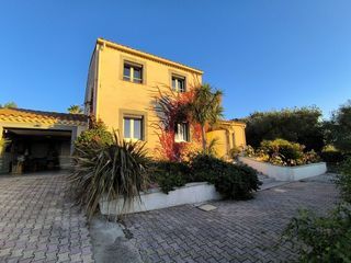  Villa � vendre 6 pi�ces 135 m�