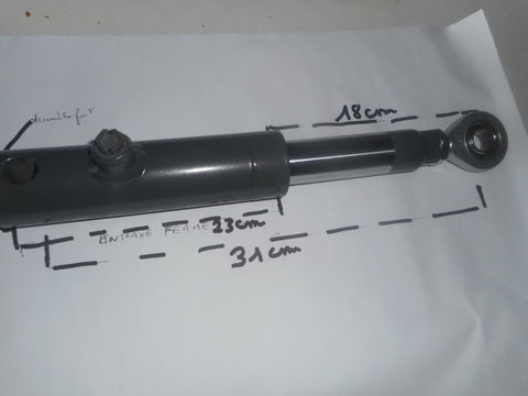 V&eacute;rin hydraulique simple effet 25 88300 Neufch�teau