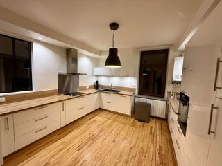  Appartement � vendre 4 pi�ces 139 m�