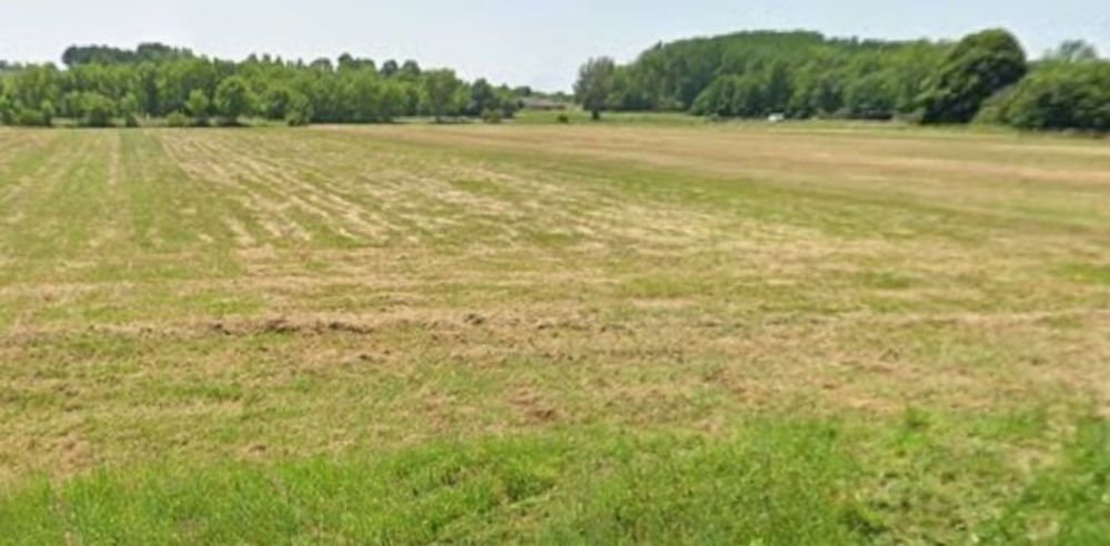 Maisons neuves   Berson (33390)