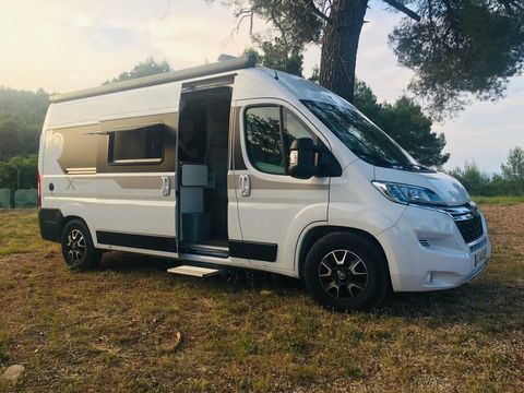 Van am&eacute;nag&eacute; Van am&eacute;nag&eacute; 2024 occasion Marseille 13011