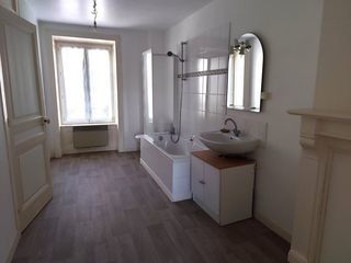  Appartement � louer 4 pi�ces 76 m� �queurdreville-hainneville