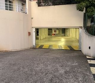  Parking / Garage  vendre 20 m