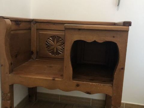 Meubles du queyras fabrication artisanale
3000 Marseille 13 (13)