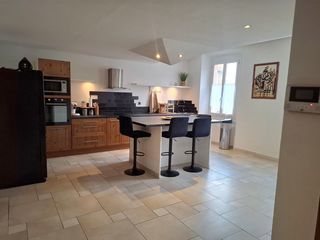  Maison � vendre 10 pi�ces 250 m�