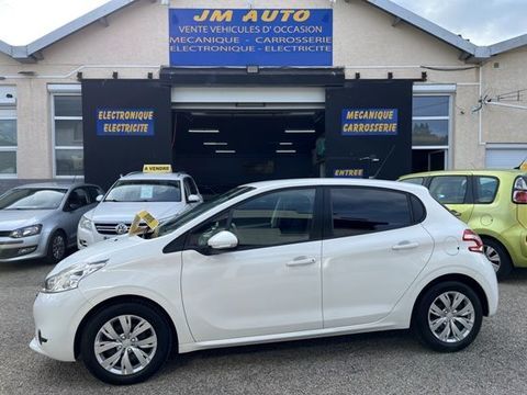 Peugeot 208 1.2 VTI / 82CV 2015 occasion Firminy 42700