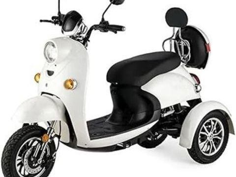 Scooter DIVERS 2024 occasion Cannes La Bocca 06150