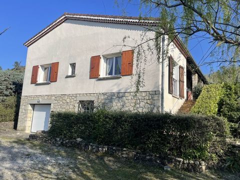   Maison Vinezac Maison - 5 pi�ce(s) - 165 m�