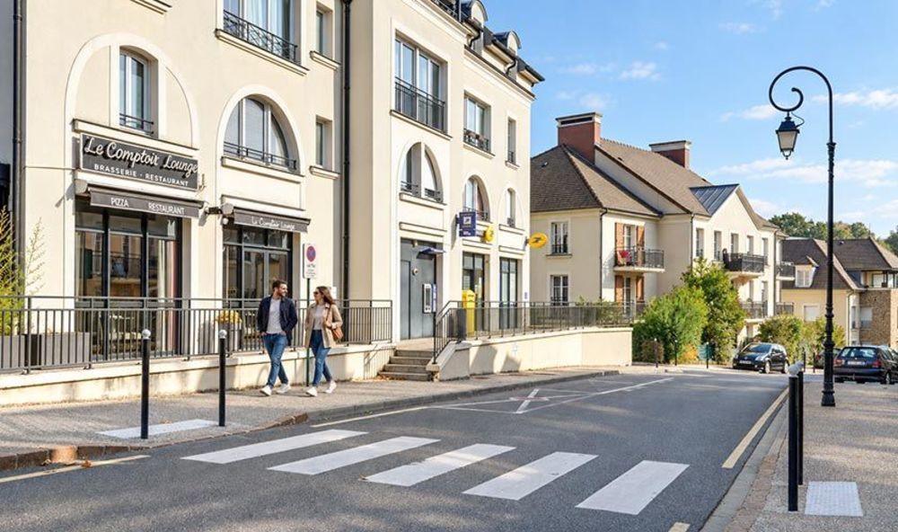   Magny-le-Hongre (77700)