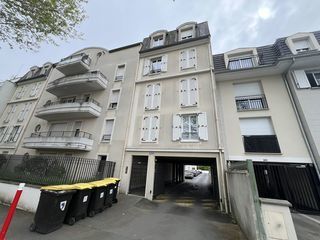  Parking / Garage � louer 12 m�