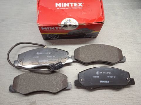 Pi&egrave;ces et &eacute;quipements Voiture Pi&egrave;ces et &eacute;quipements Voiture  occasion Laudun-l'Ardoise 30290