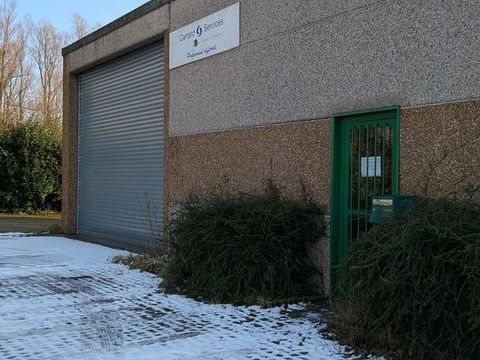   local 500m2 Atelier - 5 pi�ce(s) - 500 m�