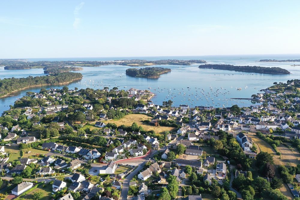   Larmor-Baden (56870)