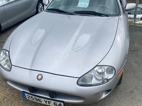 Jaguar XKR convertible supercharged 2000 occasion Anglet 64600