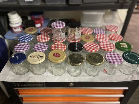 Lot de 30 bocaux en verre avec couvercles 5 Donzenac (19)