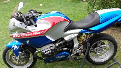 Moto BMW 2003 occasion Avignon 84000