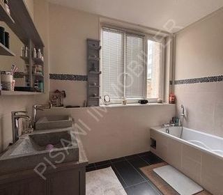  Appartement � vendre 3 pi�ces 77 m�