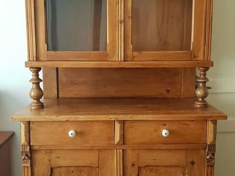 A saisir : buffet en pin trs bon tat. 150 Rognes (13)