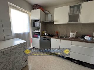  Immeuble � vendre 4 pi�ces 234 m�