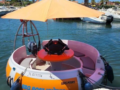 Bateaux &agrave; moteur Bateau de travail 2020 occasion Hy&egrave;res 83400